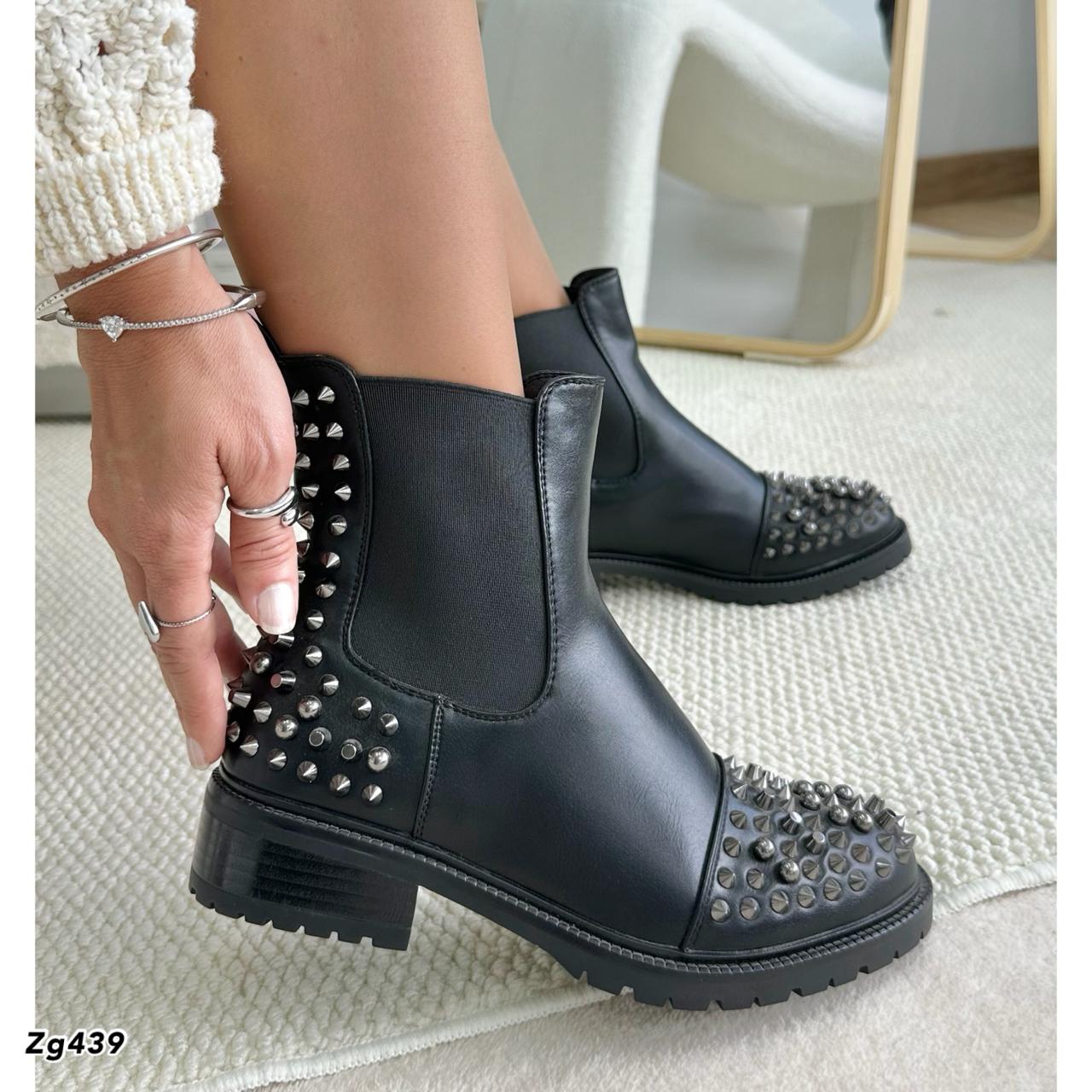 Botin negro apliques puntas plomo tacon 4cm BT05# C-1